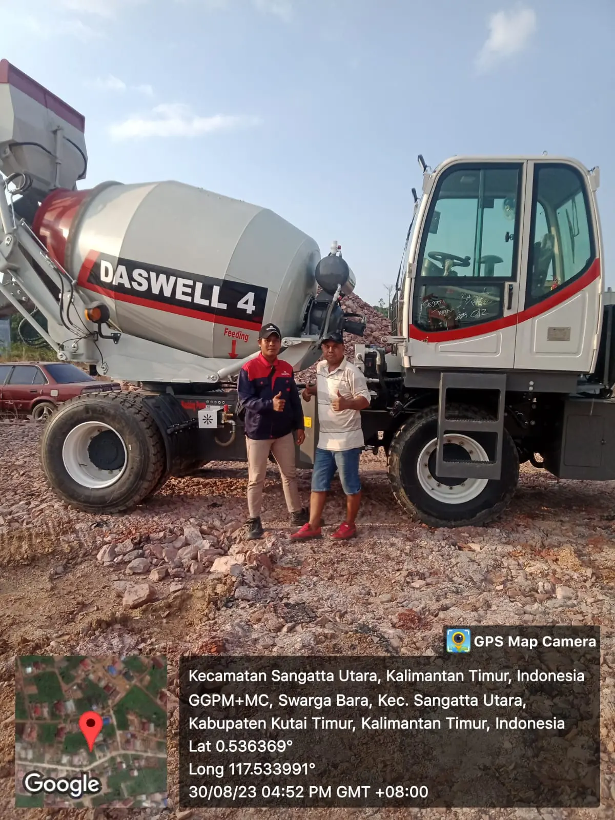 Self Loading Mixer 4 (Self Loading Mixer 4) - Self Loading Mixer kapasitas 4.0 m³ berkinerja tinggi untuk proyek berskala besar yang membutuhkan pasokan beton kontinu.